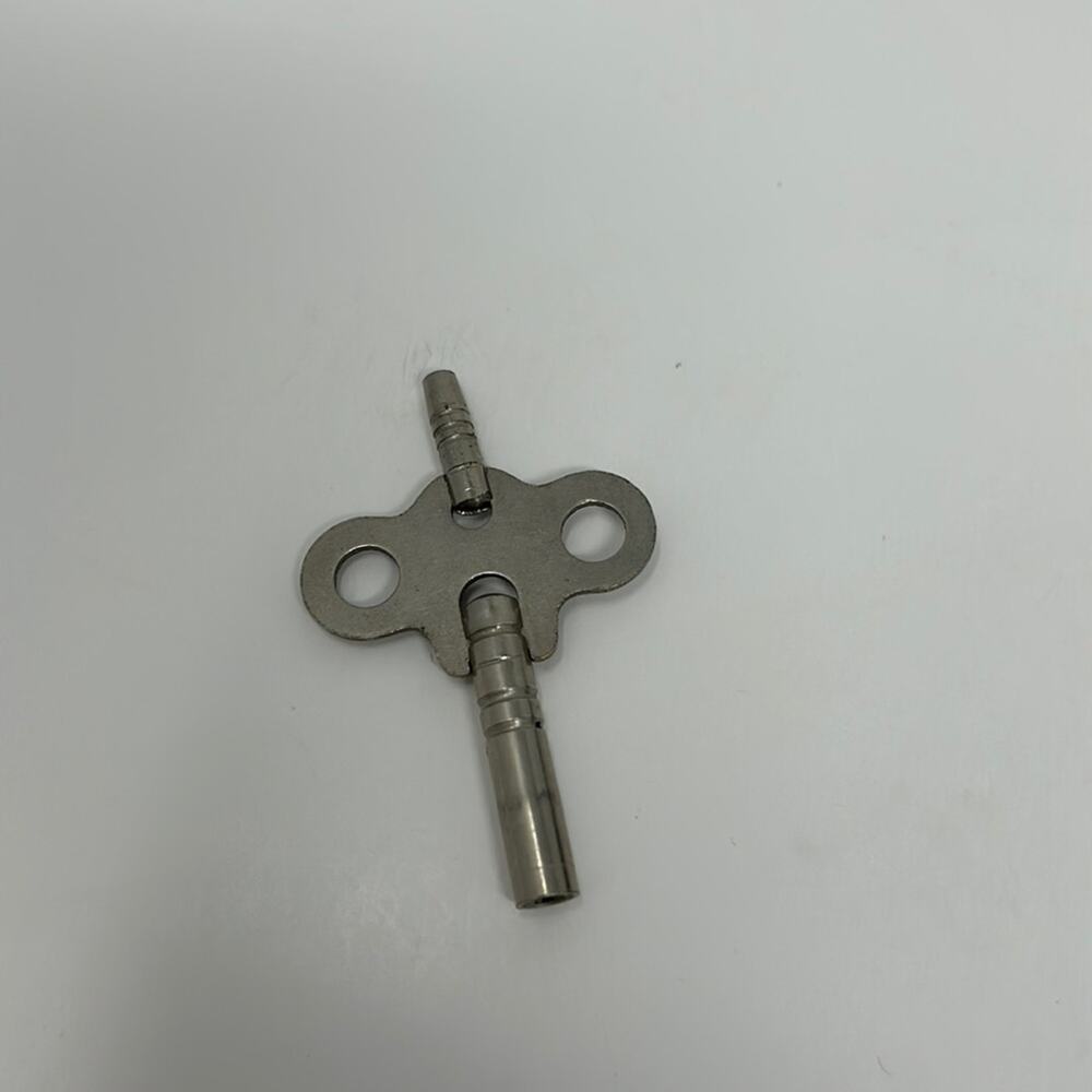 Vigor Clock Company Steel Winding Key